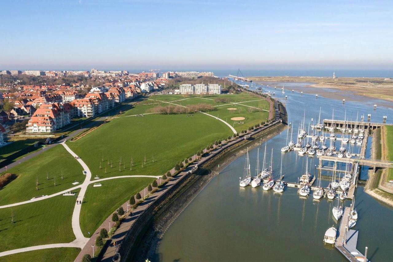 Holiday Suites Nieuwpoort Exterior foto